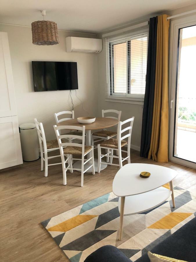T2 Superbe Vue Mer Cannes Luaran gambar